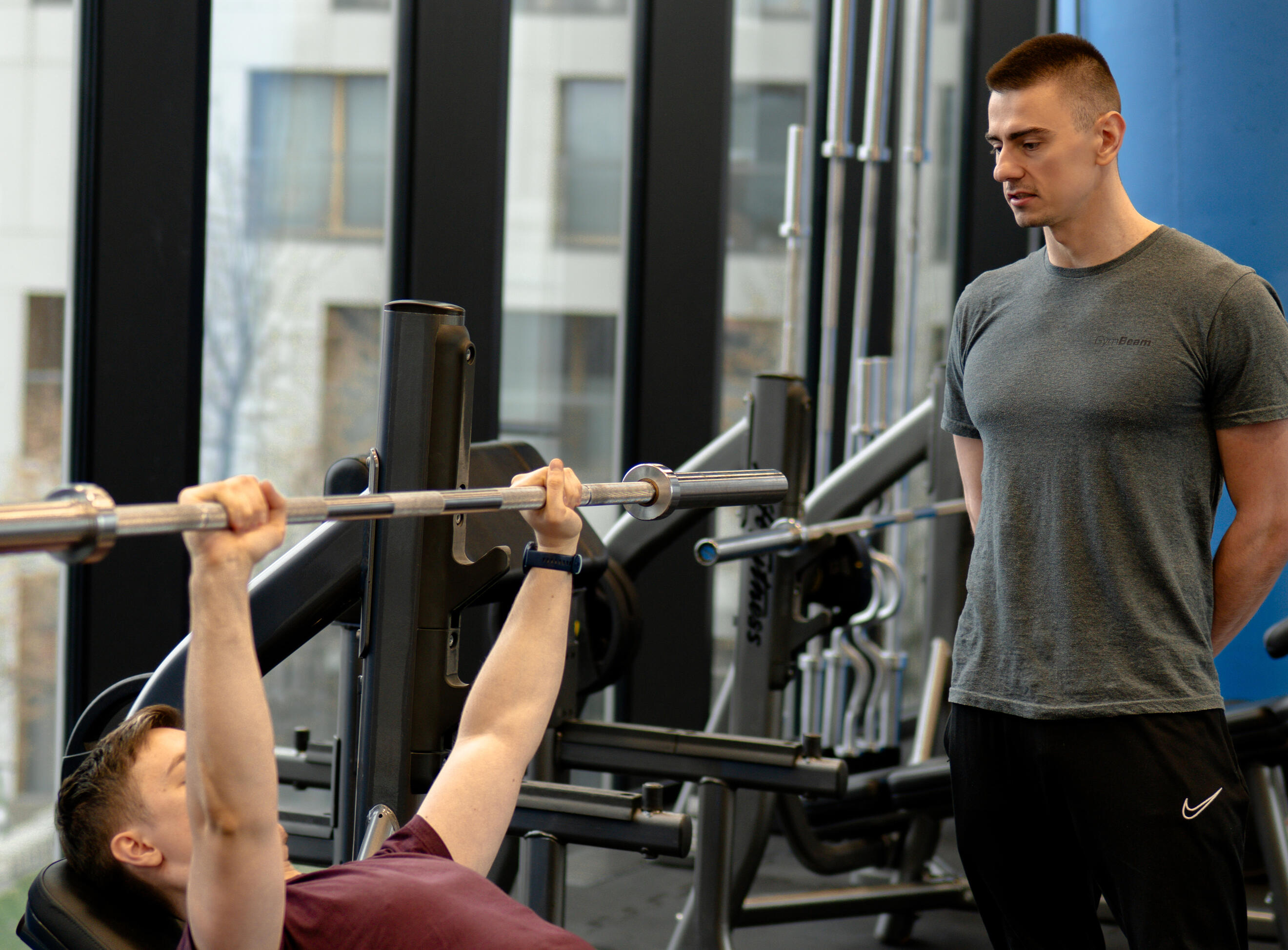 Trener personalny CityFit Warszawa Wola — Piotr Hajbert. Metamorfoza sylwetki i trening siłowy w CityFit Warszawa Wola.